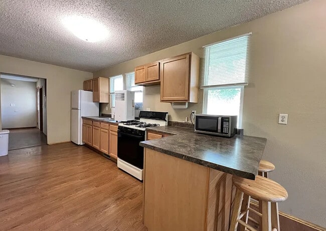 202 14th Ave SW in Cedar Rapids, IA - Building Photo - Building Photo