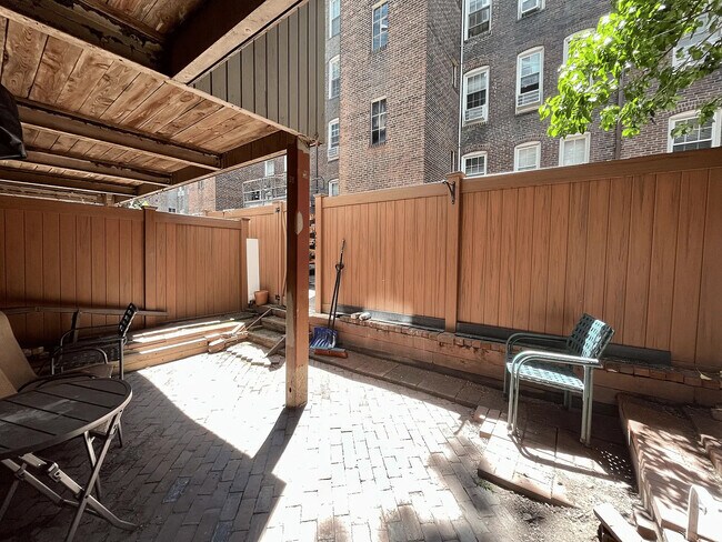 48 Saint Germain St, Unit 1 in Boston, MA - Foto de edificio - Building Photo