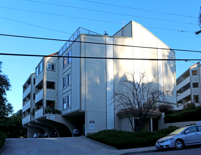 1502 E St in Hayward, CA - Building Photo - Building Photo