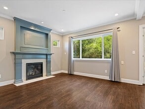 910 Villa Chanticleer Rd in Healdsburg, CA - Building Photo - Building Photo