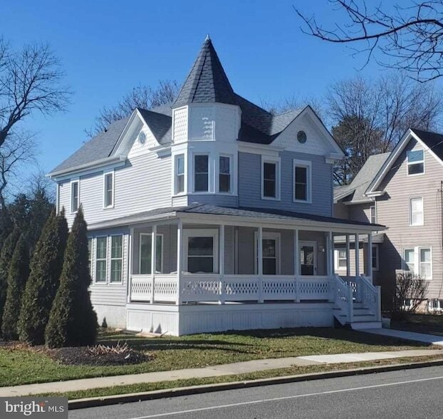 property at 522 S Broadway