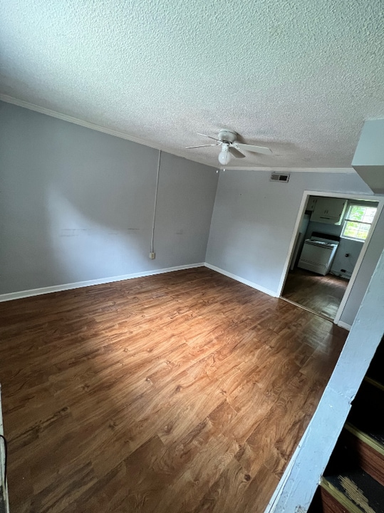 421 S Orleans St in Florence, AL - Building Photo