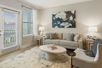 Artisan Station Apartments in Suwanee, GA - Foto de edificio - Building Photo