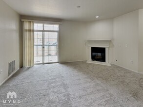 3854 S Dayton Way, Unit 102 in Aurora, CO - Building Photo - Building Photo