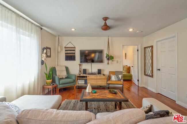 3749 Mercury Ave in Los Angeles, CA - Building Photo - Building Photo
