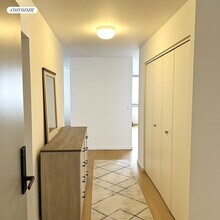 535 W 23rd St in New York, NY - Building Photo - Building Photo