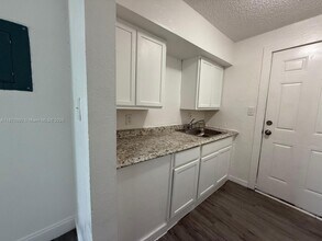3608 Sammy Watkins Ave in Ft. Myers, FL - Building Photo - Building Photo