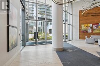 2240-2240 Lake Shore Blvd W in Toronto, ON - Building Photo - Building Photo