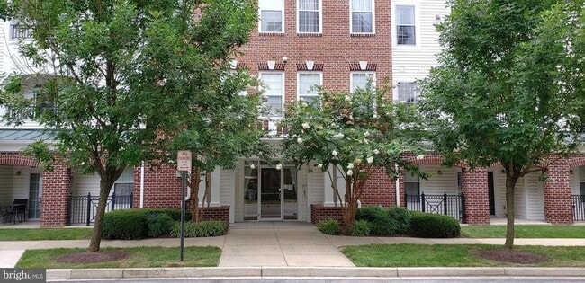 property at 5800 Clipper Ln