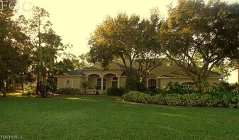 25211 Roland Ln in Punta Gorda, FL - Building Photo