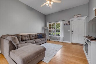 201 Christine Dr in Lebanon, TN - Building Photo - Building Photo