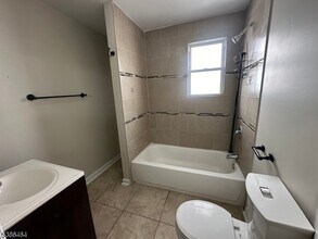 195 N 11th St in Newark, NJ - Building Photo - Building Photo