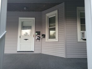 432 S Chester Pike, Unit Unit 3 in Glenolden, PA - Building Photo - Building Photo