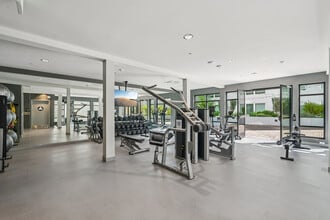 Envoy in Sacramento, CA - Foto de edificio - Building Photo