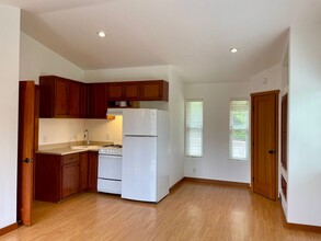 598 Sycamore Vista Rd in Montecito, CA - Building Photo - Building Photo