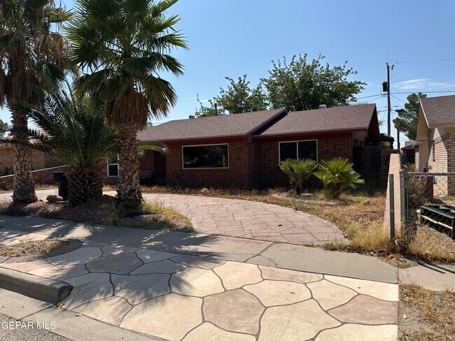 property at 1209 Antonio St