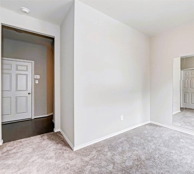 property at 3115 Roseland Terrace Ln