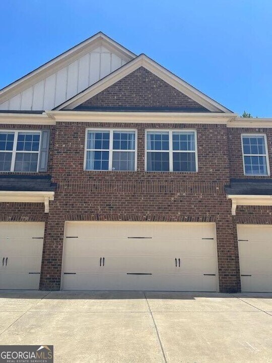 804 Pleasant Hill Rd in Lilburn, GA - Building Photo