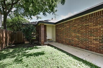 8515 Rita Leon in San Antonio, TX - Building Photo - Building Photo