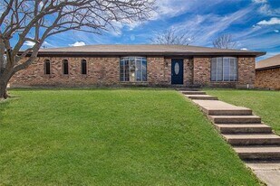 4801 Winesanker Way in Fort Worth, TX - Building Photo