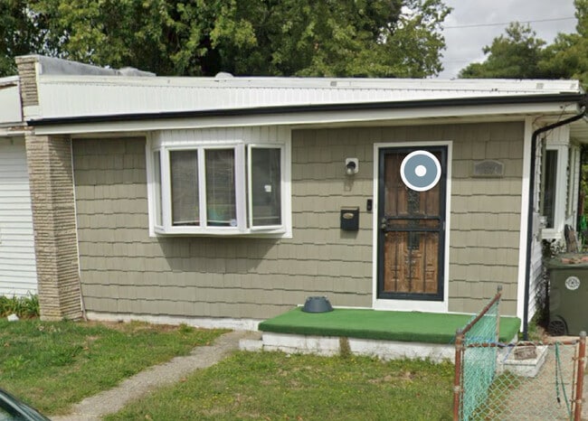 1531 Beach Ave, Unit 1531 Beach Ave