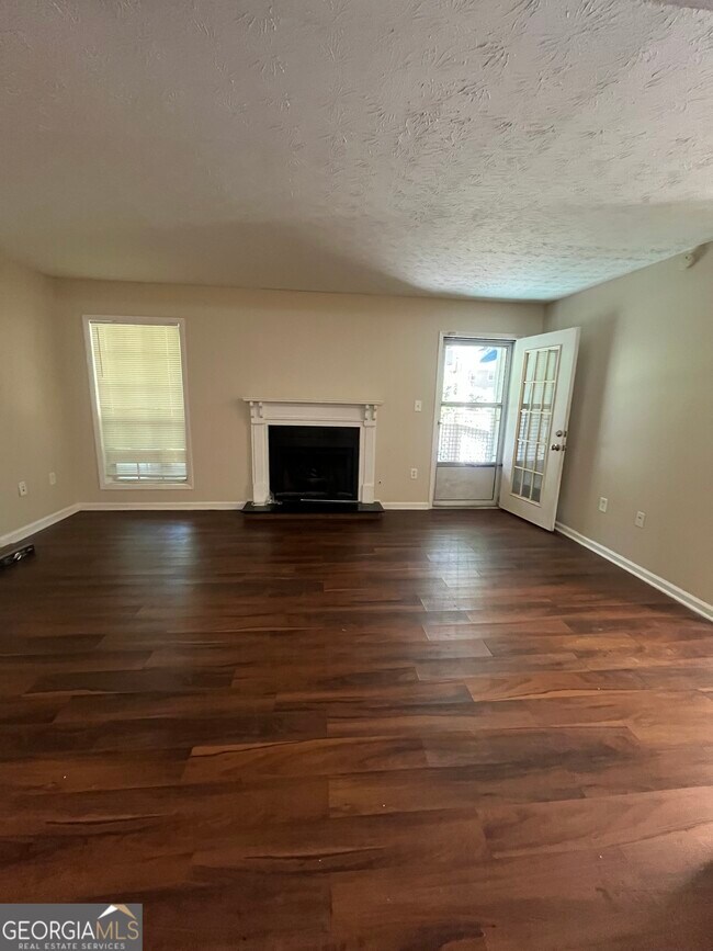 1666 Northridge Dr in Morrow, GA - Building Photo - Building Photo