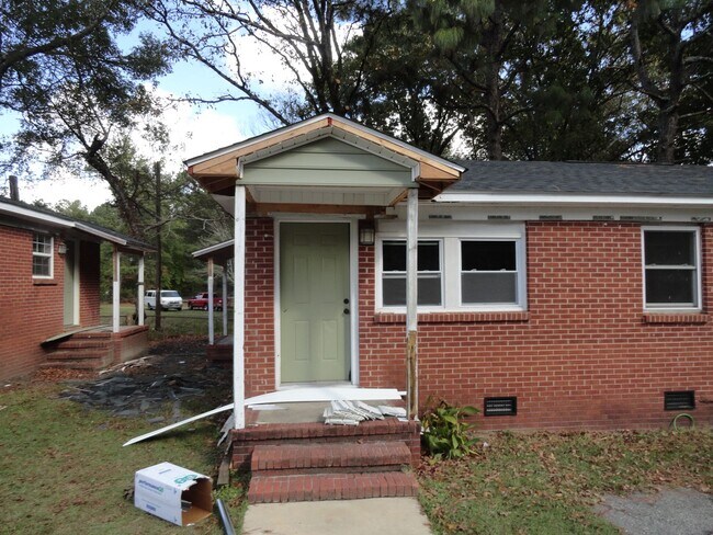 property at 320 Old Shaw Rd