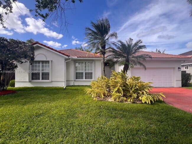 15761 SW 148th Terrace in Miami, FL - Building Photo - Building Photo