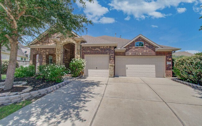 property at 28666 Pleasant Forest Dr