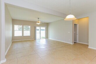 16192 Tisons Bluff Rd in Jacksonville, FL - Building Photo - Building Photo