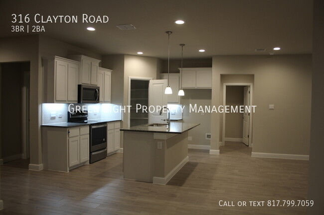 316 Clayton Road in Burleson, TX - Building Photo - Building Photo