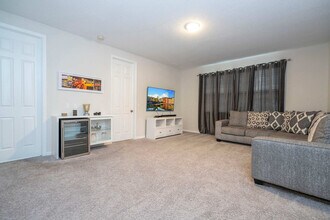 9035 Sunshine Ridge Loop in Kissimmee, FL - Foto de edificio - Building Photo