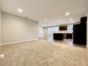 Riverstone Townhomes in Jenison, MI - Building Photo - Building Photo