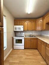 6001 NW 61st Ave in Tamarac, FL - Building Photo - Building Photo