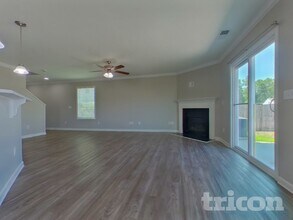 313 Fairford Rd in Blythewood, SC - Foto de edificio - Building Photo