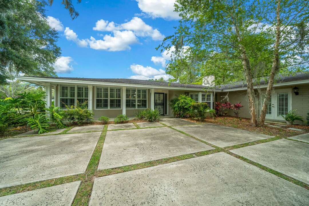 1707 SE 11th St in Ocala, FL - Building Photo