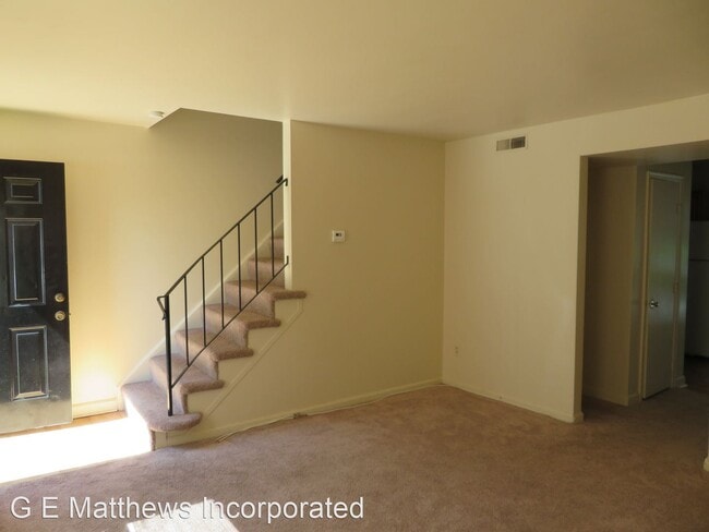 1400 Meridian Ave in Colonial Heights, VA - Foto de edificio - Building Photo