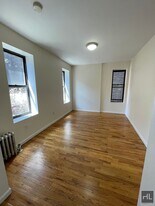 East 38th Street, Unit 3C in New York, NY - Building Photo