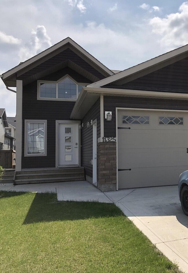 property at 11325-1105A 105A Ave