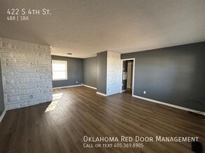 422 S 4th St in Mcloud, OK - Building Photo - Building Photo