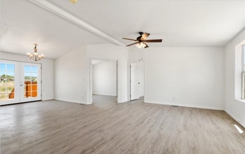 24175 N Los Angeles St in Paulden, AZ - Building Photo - Building Photo