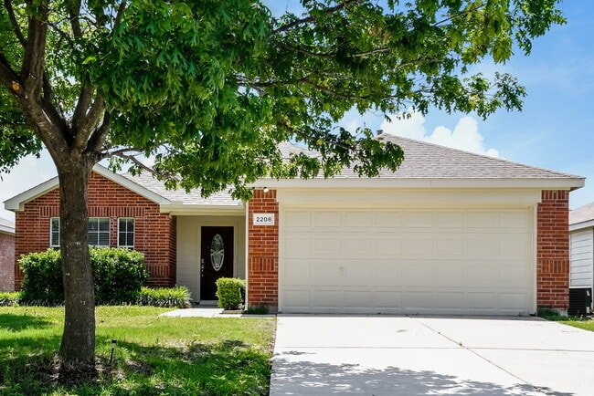 property at 2208 Sumac Dr