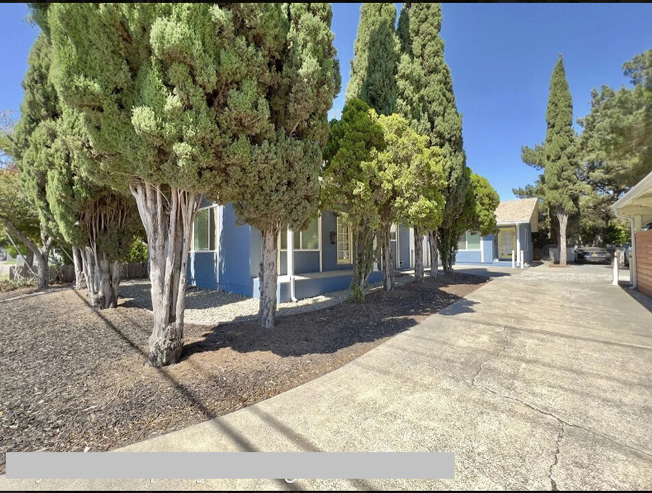 826 Lincoln Ave in Napa, CA - Foto de edificio