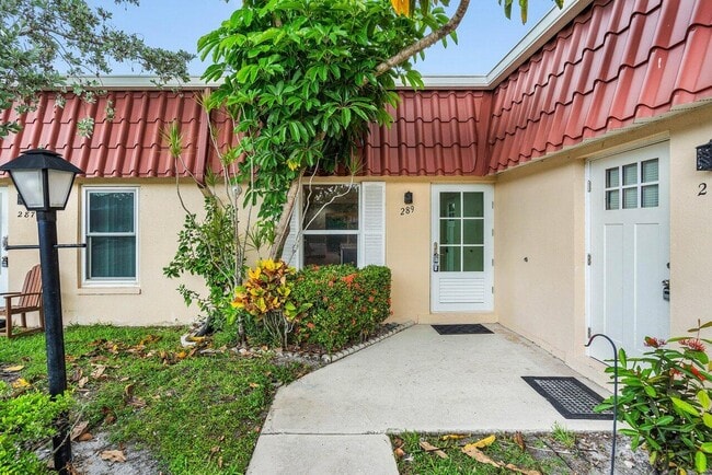 property at 289 Cape Cod Cir
