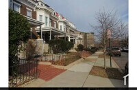 946 Brooks Ln, Unit 3 photo'