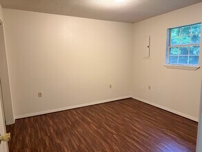 106 B Russell St in Roland, OK - Building Photo - Building Photo