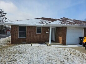 683 N 5th St, Unit 683 in Middletown, IN - Building Photo