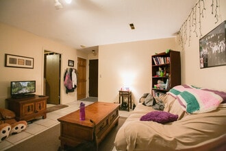 163 Minnesota Ave in Roseville, MN - Foto de edificio - Building Photo