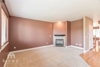 18002 NE 37th St in Vancouver, WA - Building Photo - Building Photo