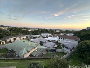 1870 Ala Mahamoe St in Honolulu, HI - Building Photo - Building Photo